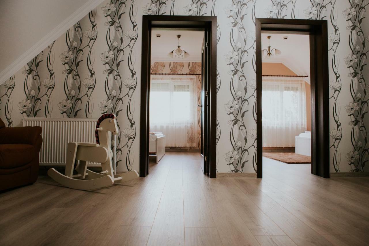 Hotel-Restaurant Milenium Salonta Eksteriør bilde